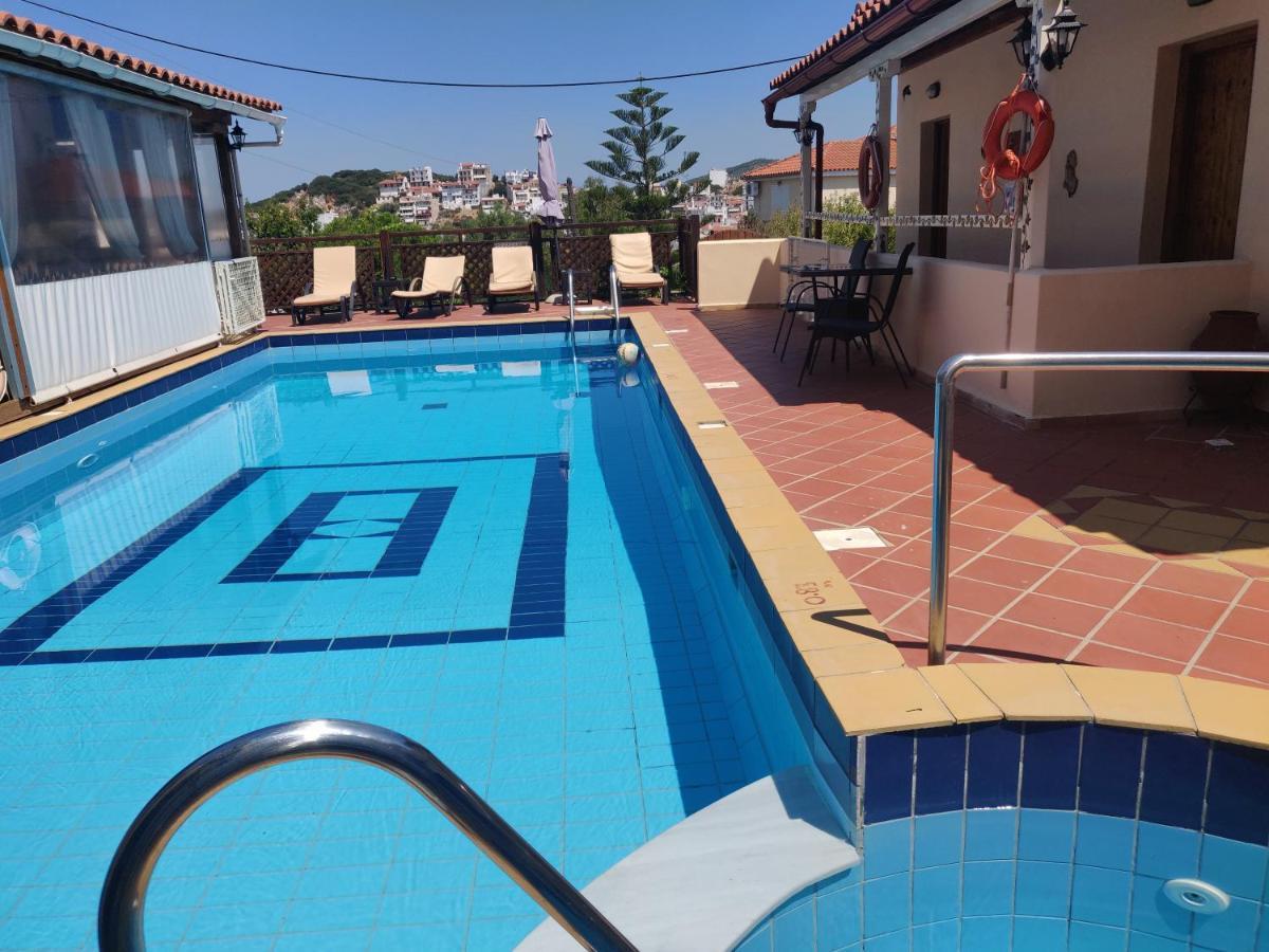 Taxiarchis Apartments Skiathos-Stadt Exterior foto