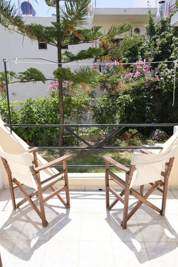 Taxiarchis Apartments Skiathos-Stadt Exterior foto
