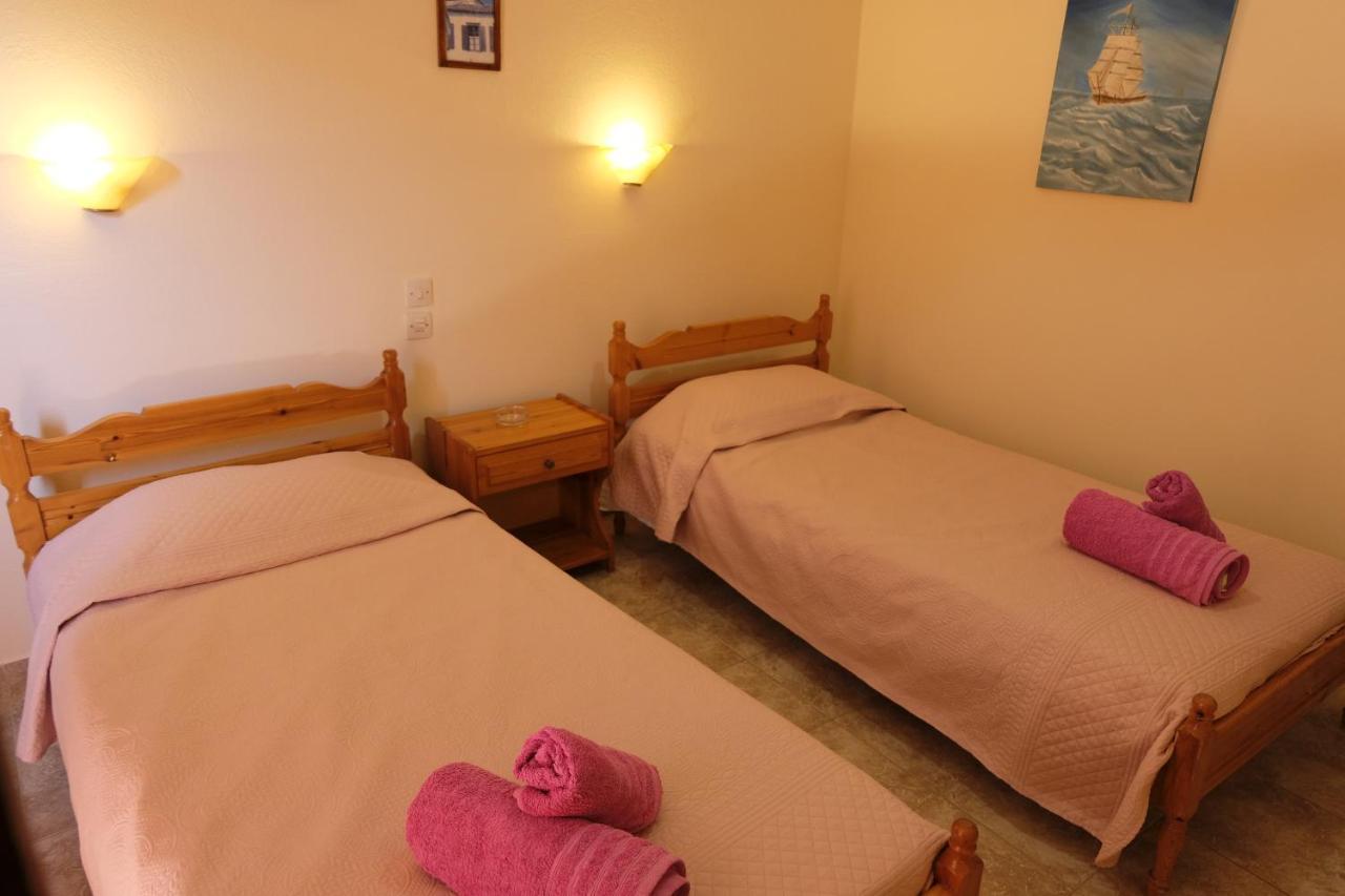 Taxiarchis Apartments Skiathos-Stadt Exterior foto