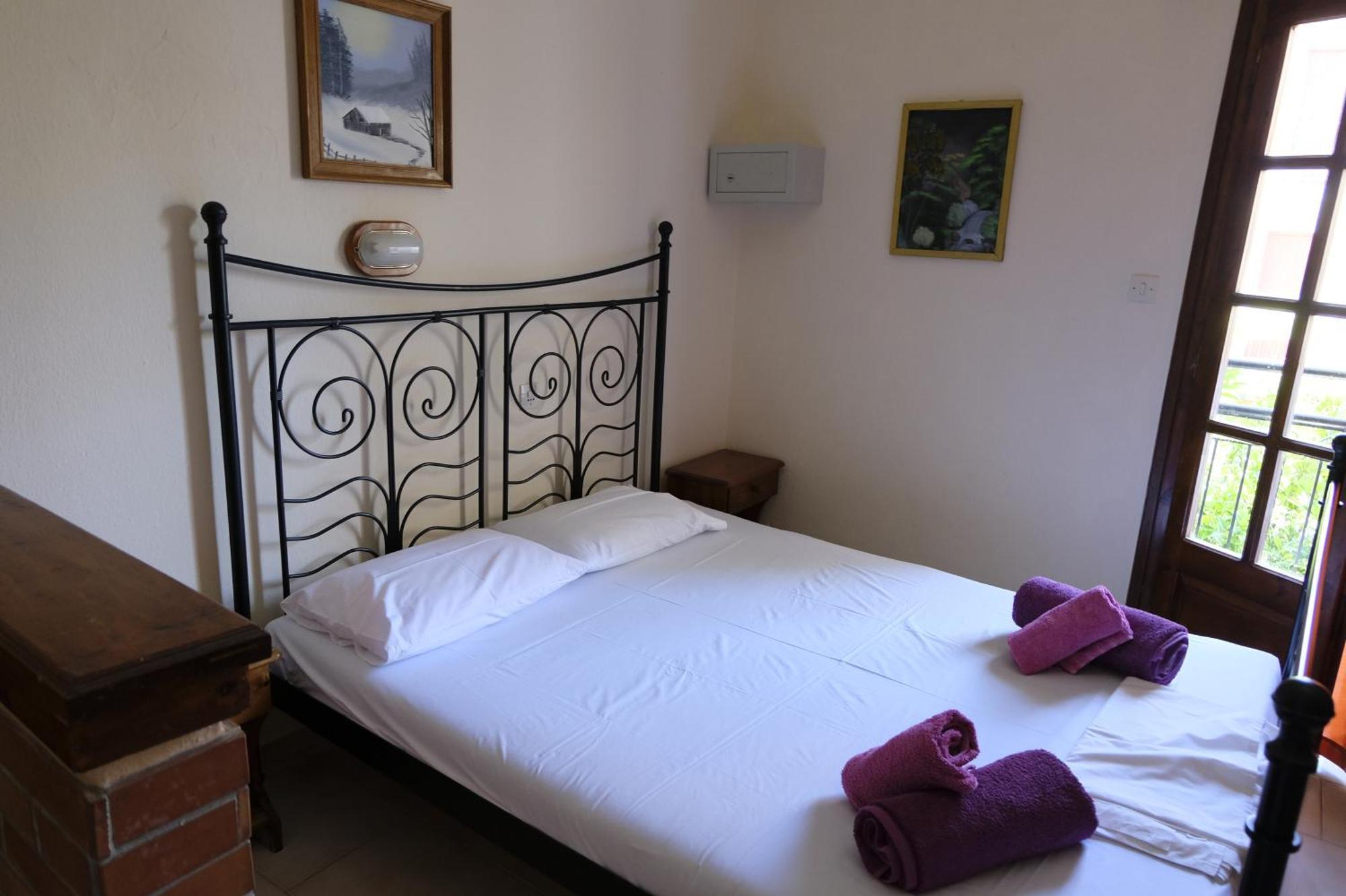 Taxiarchis Apartments Skiathos-Stadt Zimmer foto