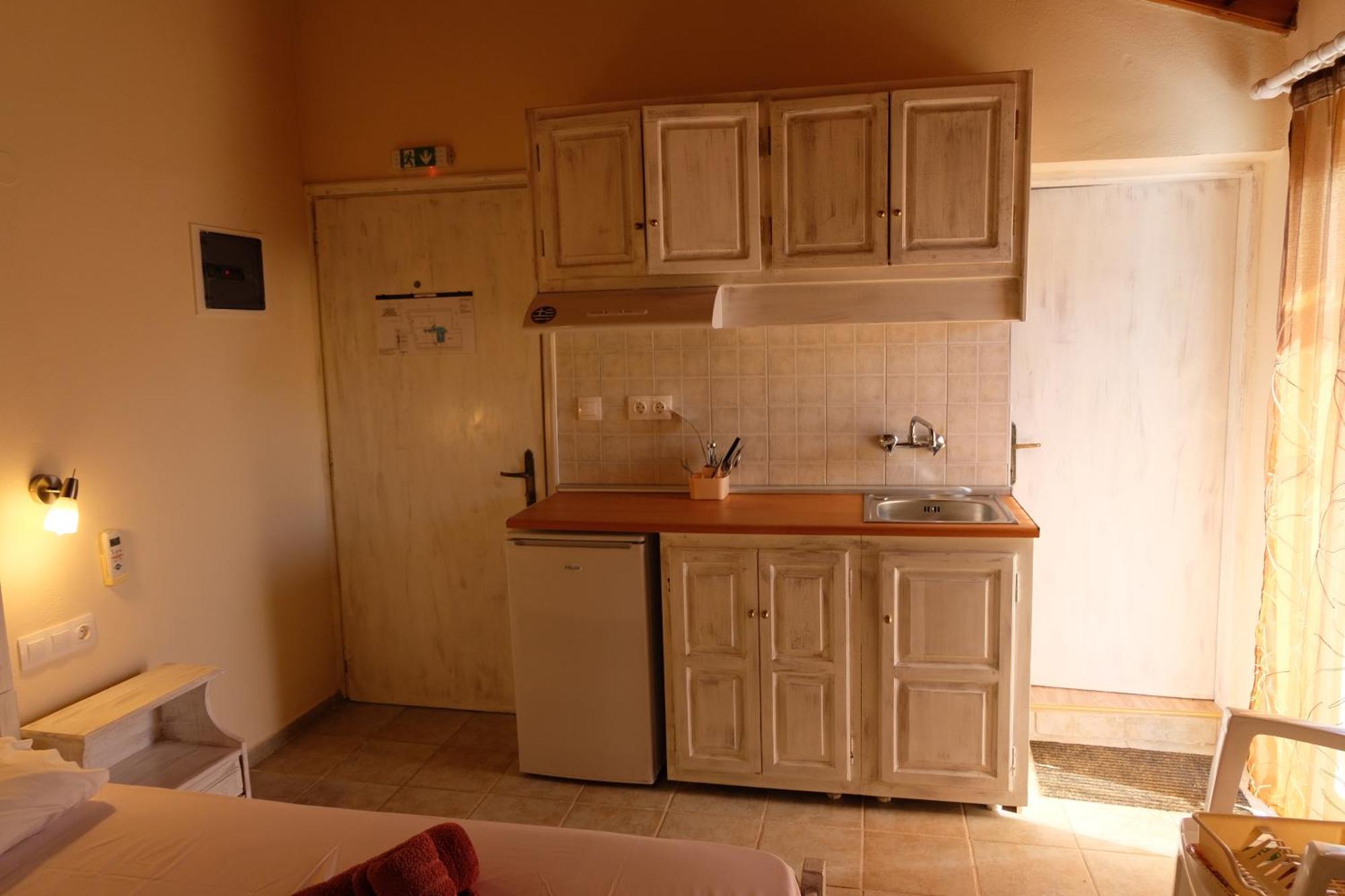 Taxiarchis Apartments Skiathos-Stadt Zimmer foto