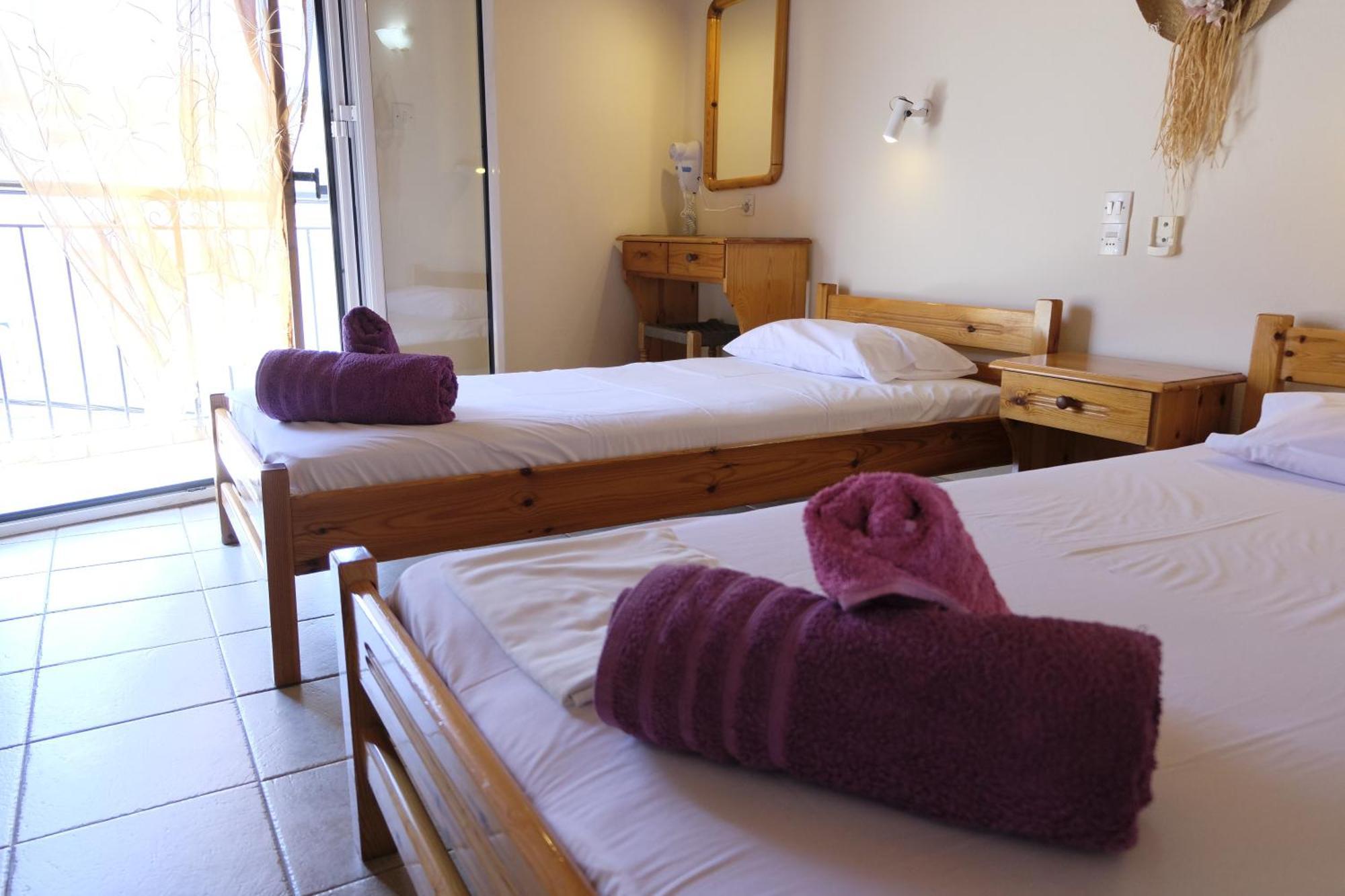 Taxiarchis Apartments Skiathos-Stadt Zimmer foto